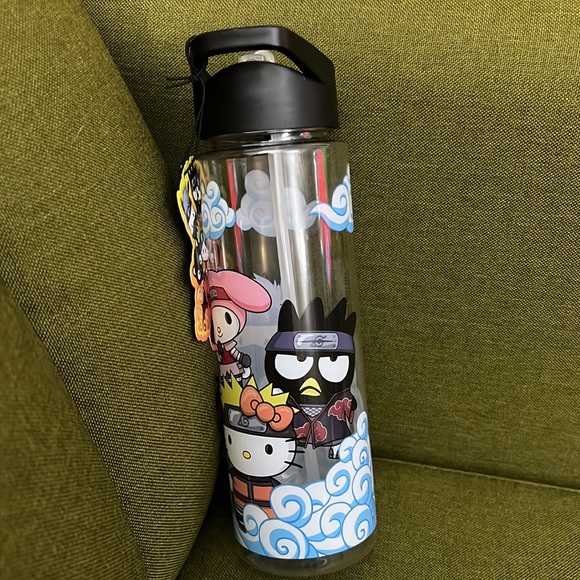 Sanrio Water Bottles NWT NWOT - Picture 4 of 16